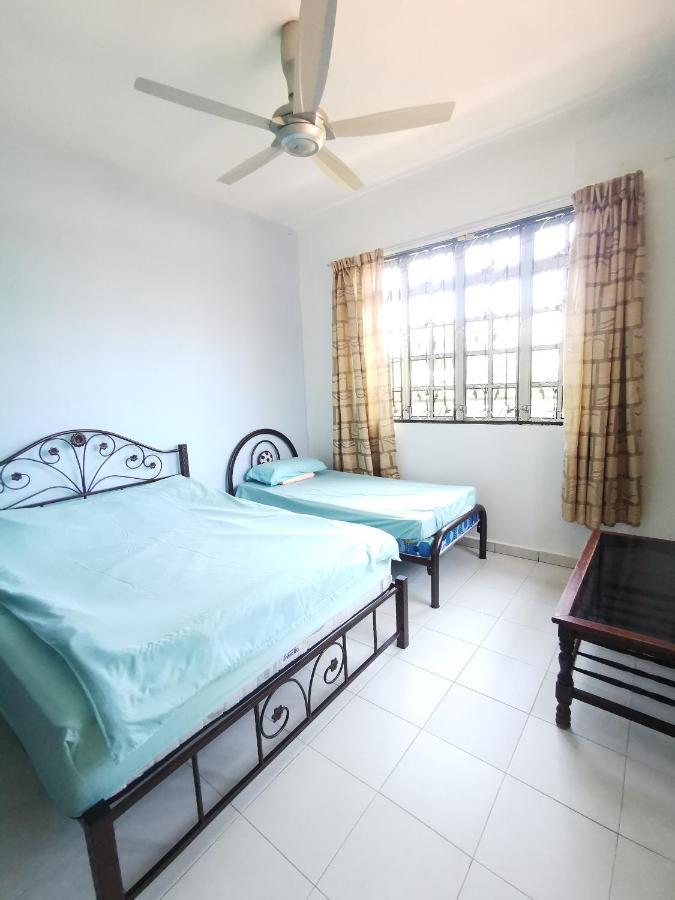 Jen Pd Homestay - Unique, Antique House No Wifi Port Dickson Esterno foto