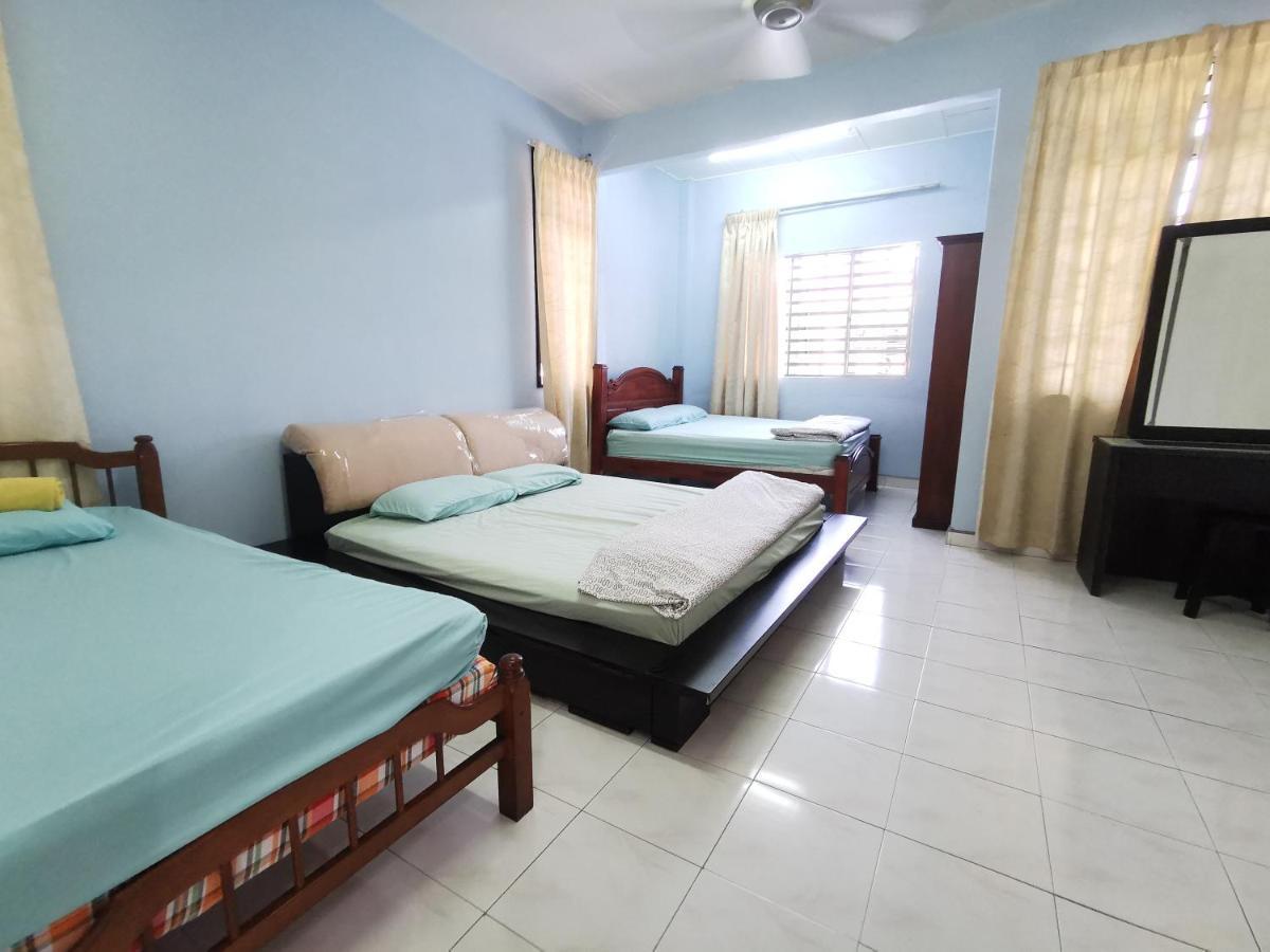 Jen Pd Homestay - Unique, Antique House No Wifi Port Dickson Esterno foto